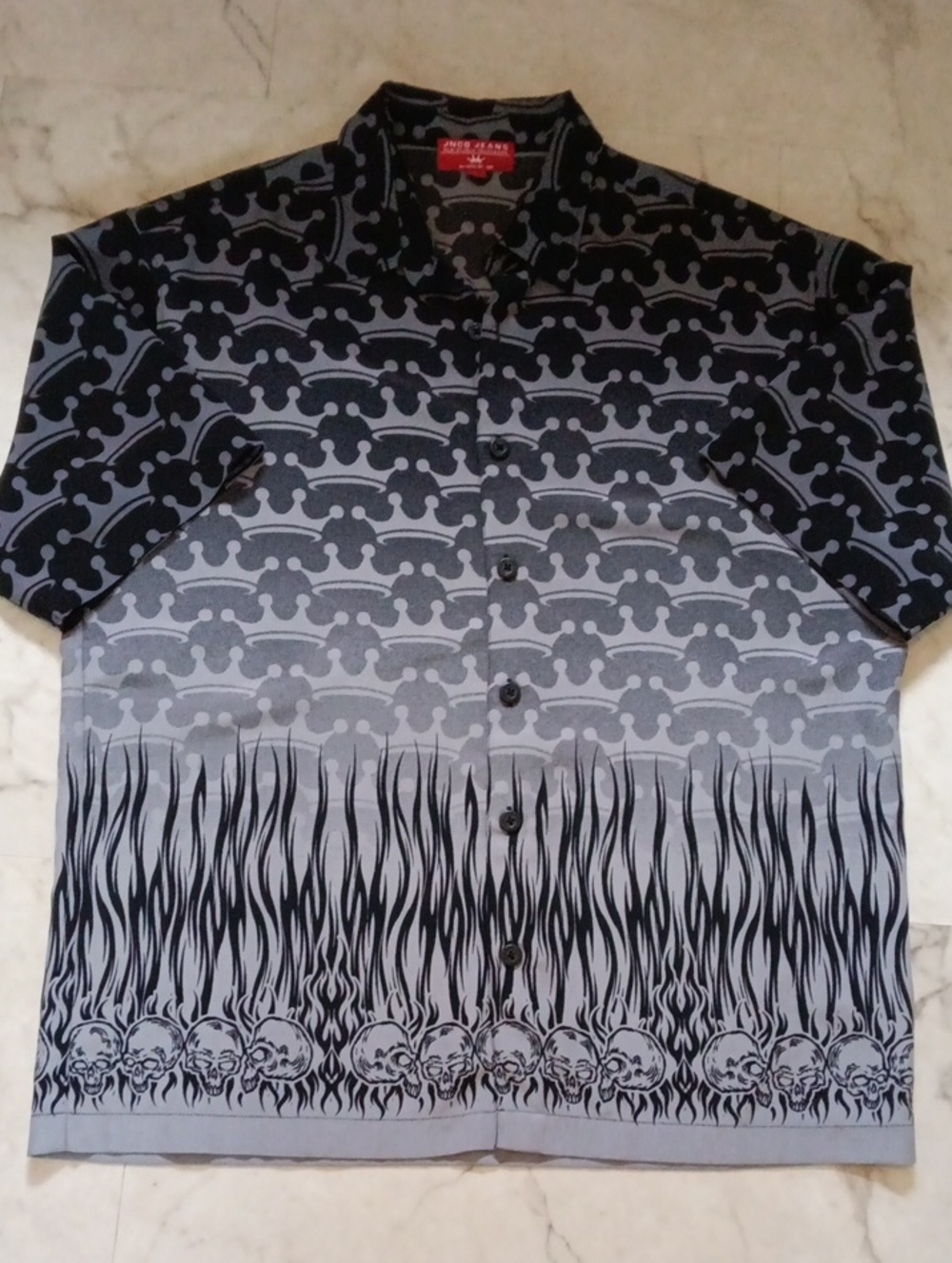 JNCO Black & Gray Short-Sleeve Button-Up Shirt with Crown & Flame Skull Print